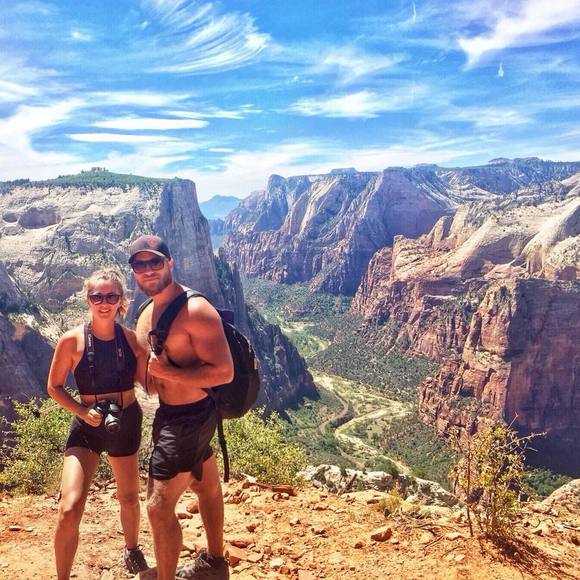 Meet your Posher, Cara - Picture 1 of 1